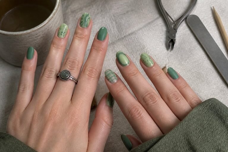 10 Jade Green Nail Ideas for a Chic Late-Summer Manicure